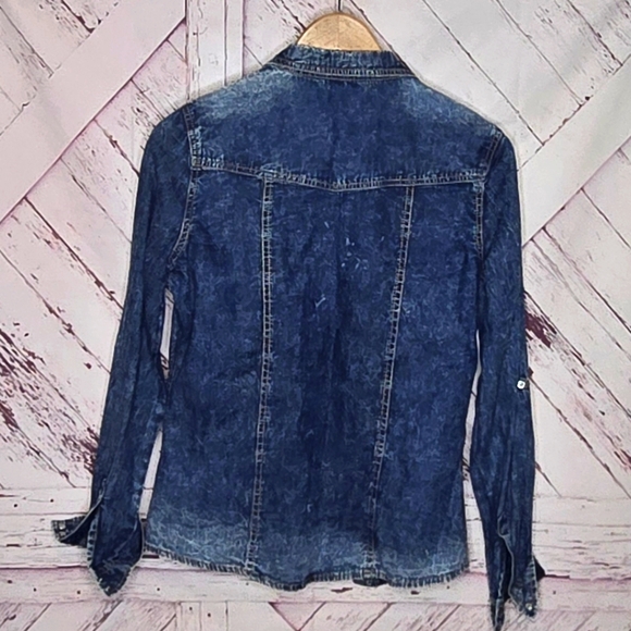 Highway Jeans Buttoned Down Shirt - Picture 2 of 3